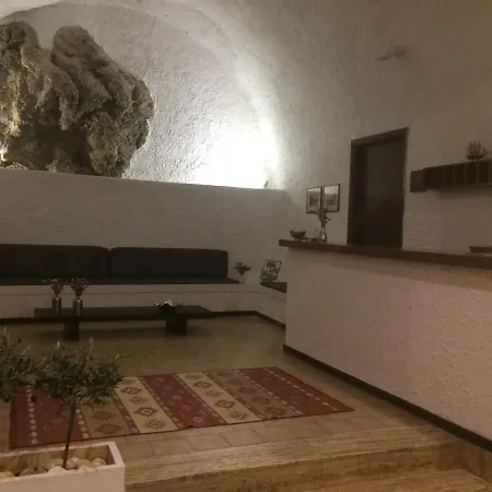 Gythion Traditional Гостевой дом 2*